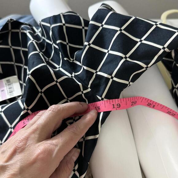 Beautiful NWTs Charter Club Dress Size 6 - Picture 6 of 8